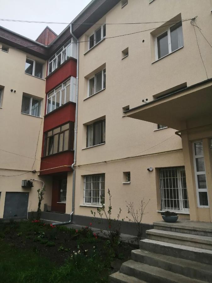 Angel House Central Aparament Petroşani Exterior foto